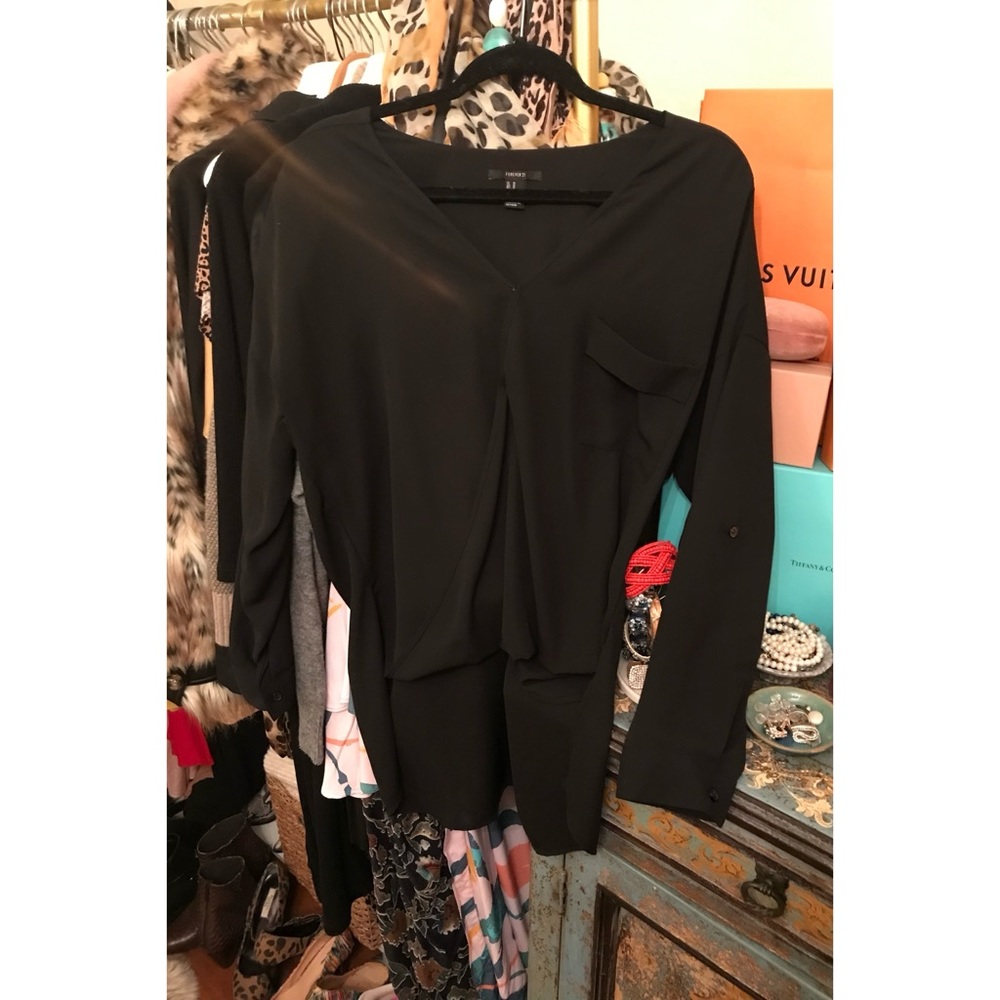 Vintage circa 2012/2013 Forever 21 Black High-Low Blouse, Size medium